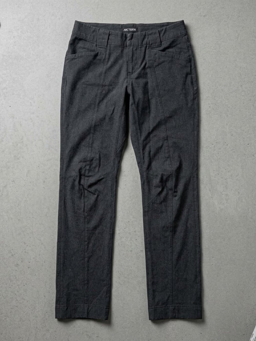 Arc'teryx Womens Size 6 Charcoal Grey Dress Pants Corporate Gorpcore Techwear
